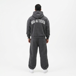 Conjunto Deportivo para Hombre con Capucha, Cierre Completo, Color Gris Sólido, Estampado de Letras, Corte Holgado, Estilo Urbano, Sudadera y Pantalones Transpirables de Algodón - Product Image 2
