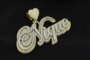 Colgante de Lujo Personalizado con Nombre en Moissanita, Corazón y Letra Inicial de Dos Capas Estilo HipHop, Plata de Ley 925 Bañada en Rodio/Oro - Product Image 3