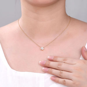 Exquisito colgante de diamante redondo cultivado en laboratorio, certificado por IGI, con cuatro puntas, en oro amarillo, oro rosa, oro blanco o plata, con cadena a juego. - Product Image 1