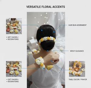 Gajra Floral Roja/Amarilla y Pulsera en Bolsa Transparente al por Mayor – Recuerdos de Boda para Invitados de Haldi, Mehendi, Sangeet - Product Image 4