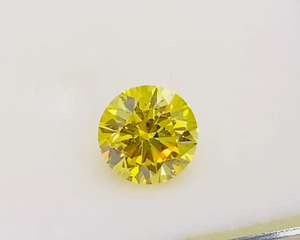Diamante Amarillo de Lujo Cultivado en Laboratorio con Certificación IGI de 5.00-5.10 CTS, Claridad VVS2 VS1, Calidad Premium, Fabricación de Joyería Fina - Product Image 1
