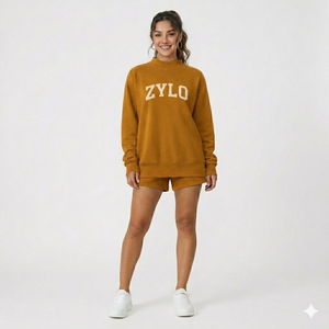 ชุดเซ็ตเสื้อคอเต่าแขนยาวและกางเกงขาสั้นสำหรับผู้หญิง ผ้าเนื้อนุ่ม อุ่นสบาย เหมาะสำหรับใส่ในช่วงฤดูหนาว - Product Image 1