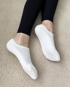 Calzini Sportivi Invisibili SAED Korea Fashion per Donne - Asciugatura Rapida e Alta Elasticità, Realizzati in Cotone Pettinato Traspirante per Yoga - Product Image 1