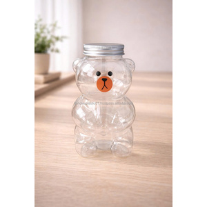 Bouteille en PET de qualité alimentaire de 500 ml en forme d'ours avec couvercle à trou pour paille de 55 mm, en plastique de haute qualité, fabriquée au Vietnam - Product Image 2