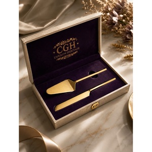 Servidor de Pastel de Diseño Único y Elegante, Fabricado en India, con Asa Anudada Dorada de Lujo, Utensilio para Servir Pastel de Primera Calidad - Product Image 1