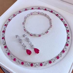 Collar de Plata de Ley 925 con Circonita Cúbica y Baño de Rodio de Alta Calidad (16.5 pulgadas) - Product Image 1