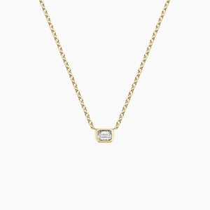 Collar de diamantes de tres cadenas con corte esmeralda y engaste de bisel - Product Image 3