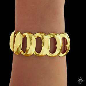 Brazalete geométrico estructurado chapado en oro PRAO, brazalete de moda antideslustre - Product Image 2