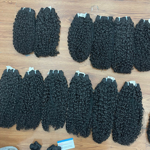 Extensions de cheveux humains bruts bouclés noirs effet vapeur, très demandées – Lots de mèches bouclées 100 % vierges (sans perte ni nœuds) - Product Image 5