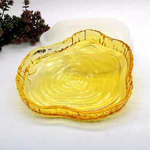 Bandeja de Resina Amarilla Transparente Contemporánea con Forma Irregular, Bandeja Decorativa Moderna y Lujosa para Espacios del Hogar con Estilo - Product Image 1