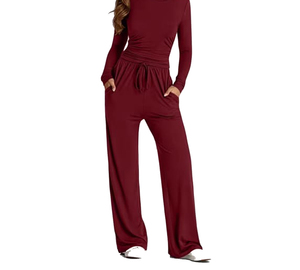 Survêtement pour femmes de qualité supérieure, couleur unie, très vendu, coupe ajustée, fabriqué avec des matériaux de première qualité - Product Image 1
