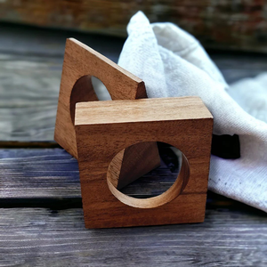 Servilletero de madera de acacia hecho en India para decoración de mesa en el hogar y hoteles, a precio de mayoreo. - Product Image 1