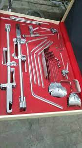 ชุดเครื่องมือผ่าตัดตอกร่างอวัยวะตับ SureMed Instruments รุ่น SMI-SI-SIS-1114 พร้อมเครื่องถ่างกล้ามเนื้อ Thompson ทำจากสแตนเลสสตีล ได้รับการรับรองมาตรฐาน CE - Product Image 2