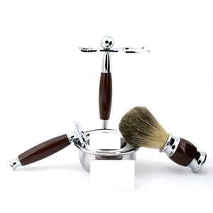 Ensemble de rasage de luxe pour homme, rasoir à 5 lames de haute qualité, brosse à poils de blaireau et support de rasage avec savon à raser - Product Image 5