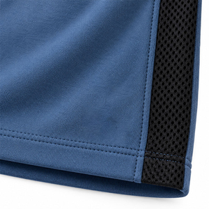 Conjunto de sudadera y pantalones cortos para hombre, elegante y coordinado, con un corte moderno para días informales y para uso diario. - Product Image 4