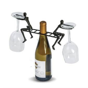 Porte-bouteille à vin métallique incliné pour une bouteille, avec motif feuille de vigne et support supérieur pour verre, disponible à prix de gros. - Product Image 4