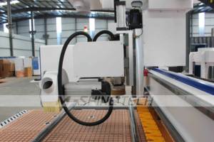 Sistema CNC de Anidamiento ATC 1530 de Alta Resistencia con Cuchilla Vibratoria CCD, Sistema de Control CNC, Corte de un Solo Clic y Eliminación <span class=keywords><strong>Secundaria</strong></span> de Polvo - Product Image 4