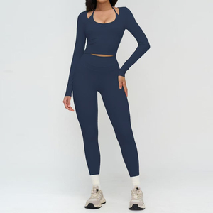 Conjunto Deportivo de 2 Piezas para Mujer, Top Corto con Cuello Halter de Spandex/Nailon y Leggings de Cintura Alta, Absorbente de Sudor y de Secado Rápido - Product Image 5