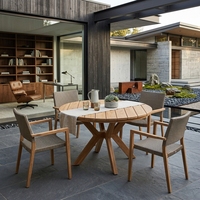 Table de salle à manger ronde en teck massif pour intérieur et extérieur, plateau à lattes, pieds en forme de croix, teck naturel, meubles de terrasse
