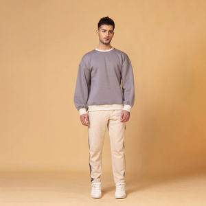 Conjunto Casual de Dos Piezas para Hombre, Sudadera con Capucha y Pantalones Deportivos, Color Verde Oliva, Estampado Ecológico, Estilo Urbano - Product Image 2