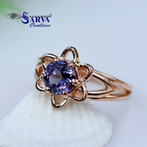 Bague de fiançailles et de mariage élégante en argent sterling 925 avec halo floral et pierre précieuse Alexandrite violette, bijou raffiné, cadeau pour femme - Product Image 1