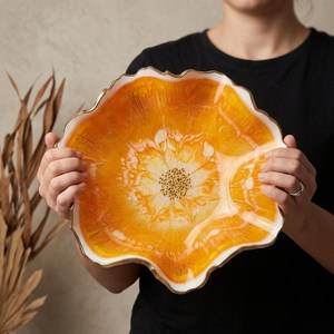 Cuenco de resina de lujo hecho a mano con diseño estilo ángel, plato de resina epoxi naranja hecho a mano, brillo cálido ámbar, cuenco grande de resina - Product Image 2