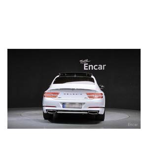 Genesis G80 2024/5 Gasolina 2.5 Turbo AWD con Asientos de Cuero, Cámara Trasera, Caja de Cambios Automática, 15,089 km, Volante a la Izquierda - Product Image 4