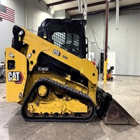 Chargeuse compacte sur chenilles CAT, engin de construction conçu pour l'efficacité et la durabilité, livraison rapide