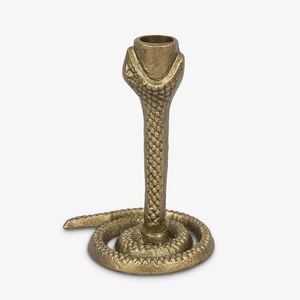 Candelabro de metal de lujo con forma de serpiente, estilo cobra, base en espiral, para velas cónicas, adorno decorativo, nuevo diseño con boca de serpiente - Product Image 1