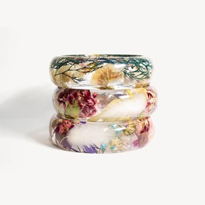 Bracelets en résine légers et confortables à porter, inspirés de fleurs naturelles, cadeau artistique et élégant pour les amoureuses des plantes - Product Image 4