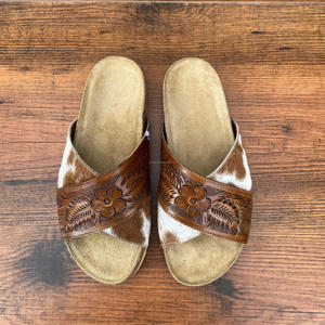 Sandales à fleurs croisées occidentales usinées à la main Sandales à enfiler en cuir de vachette véritable Tongs d'extérieur Chaussures pour femmes - Product Image 5