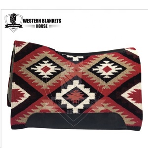 ผ้ารองอานม้าสไตล์ตะวันตกแบบทำมือ WESTERN BLANKETS HOUSE สำหรับขี่ม้าเดรสสาจ/กระโดดข้ามเครื่องกีดขวาง ผลิตจากผ้าขนสัตว์นิวซีแลนด์ 100% พร้อมซับในและเปลือกนอกทำจากขนสัตว์ - Product Image 6
