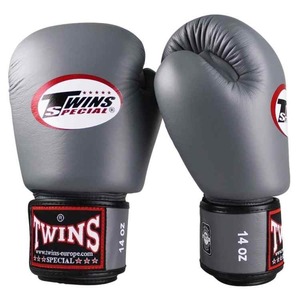 Guantes de Boxeo Twins Grises para Muay Thai, Sparring, Entrenamiento, MMA y Kickboxing - Product Image 4
