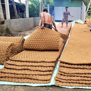Tapis en fibre de coco tissée de haute qualité, géotextile en fibres végétales, revêtement de sol, protection, distribution en vrac - Product Image 6