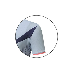 Conjunto de Uniforme de Tenis Sublimado Personalizado, Jersey de Entrenamiento de Secado Rápido con Cuello en V y Pantalones Cortos, Ropa Deportiva de Alto Rendimiento al por Mayor para Hombre - Product Image 5