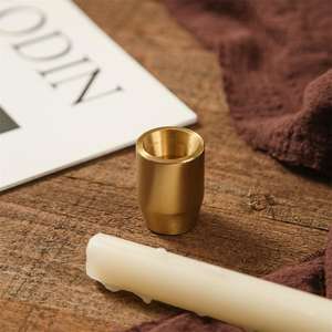 Candelabro Cónico de Latón Hecho a Mano, Centro de Mesa Decorativo para Cenas a la Luz de las Velas - Product Image 3