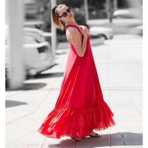 เดรสยาวสีแดงสำหรับผู้หญิง แขนกุด ทรงหลวม สไตล์ลำลอง สำหรับฤดูร้อน ชายระบาย ดีไซน์หรูหรา เป็นมิตรกับสิ่งแวดล้อม ซักได้ เอวเข้ารูป - Product Image 2