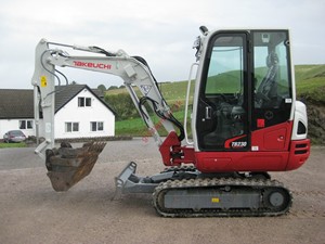 Fournisseur Direct Vente en Gros Mini-Excavatrice sur Chenilles Originale Takeuchi TB230 avec Cœur PLC (Engrenage Moteur) à Couple de Charge Élevé, Prix Abordable - Product Image 4