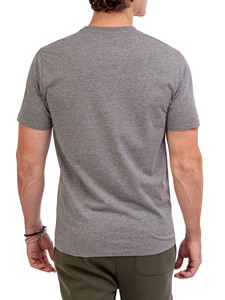 Camiseta de algodón gris de manga corta para hombre con bolsillo en el pecho y logotipo, corte regular, estilo casual, cuello redondo, tejido jersey. - Product Image 5