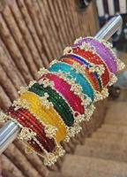 Ensemble de bracelets en verre et métal doré de style cachemire, tendance et très demandé, Churiyan, pour mariages, fêtes et occasions spéciales, cadeaux de retour, faits à la main