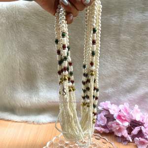 Collares de Moti Mala blancos hechos a mano para bodas y fiestas, conjuntos de mini Moti Mala Barat Sawagat de 12 piezas, collares de diseñador Moti Mala. - Product Image 2