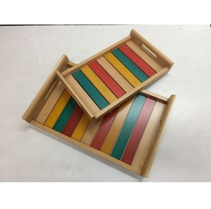Plateau de service alimentaire en bois moderne, écologique et de haute qualité avec poignée, compatible lave-vaisselle, taille et logo personnalisables - Product Image 3