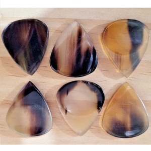 Púa de guitarra de ojo de tigre natural, accesorio de guitarra de piedra de ojo de tigre, púa de guitarra de piedra con color - Product Image 3