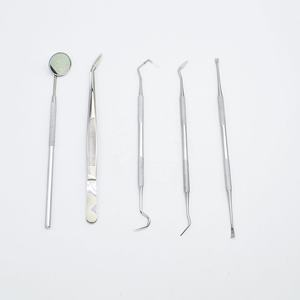 Kit d'examen dentaire en acier inoxydable pour usage professionnel : miroir de blanchiment dentaire, détartreur, pinces, instruments chirurgicaux de base - Product Image 4