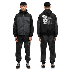 Chaqueta Deportiva Cortavientos Shadow Ridge para Hombre, con Diseño Gráfico Premium y Estilo Técnico Ligero para Exteriores - Product Image 1