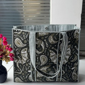 Sac fourre-tout matelassé en coton fait main de qualité supérieure, broderie florale bleue, imprimé à blocs, réversible, style élégant, sac à main de shopping - Product Image 2