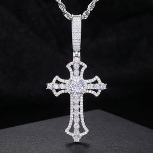 Collier pendentif croix en argent 925 pour homme, serti de moissanite taille ronde, style gothique, bijou religieux affirmé - Product Image 2