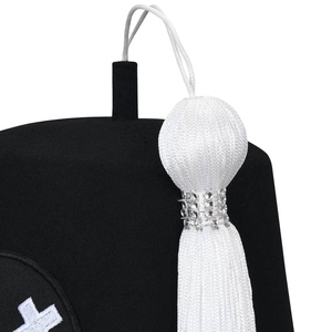 Sombrero Fez de Fieltro Negro con Borla Blanca y Emblema Bordado, Gorra Tradicional Estilo Otomano para Disfraces y Escenario - Product Image 3