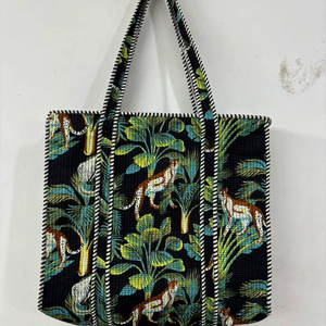 Bolso Tote Acolchado Pequeño de Algodón Hecho a Mano con Estampado Floral, Ecológico, con Logotipo Personalizado, Estilo Primavera-Verano, con Cierre, al Mejor Precio - Product Image 1
