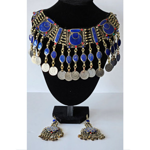 Venta Exclusiva en Línea, Juego de Joyería Afgana Kuchi Hecha a Mano con Metal Premium y Circonita, Collar y Aretes - Product Image 1